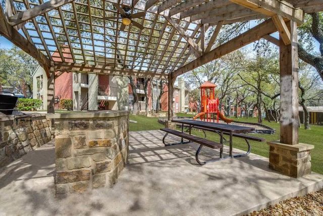 7610 Cameron Rd 379, Austin, TX 78752