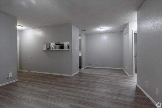 7610 Cameron Rd 379, Austin, TX 78752