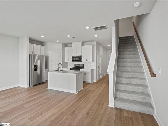 306 Hampton George Court, Greer, SC 29651