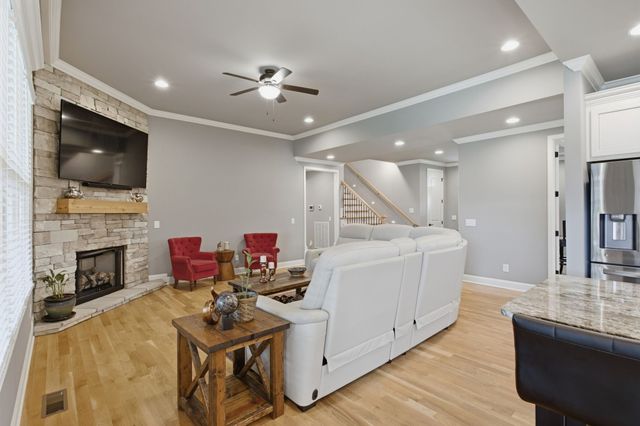 1036 Pretender Way, Columbia, TN 38401