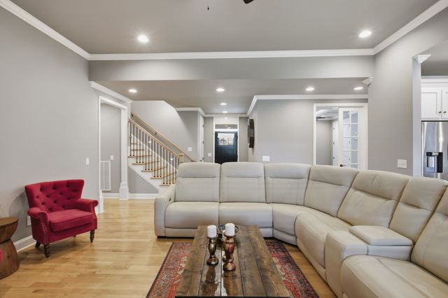 1036 Pretender Way, Columbia, TN 38401