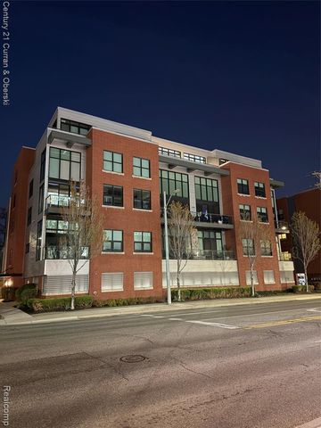 100 N Center Street 402, Royal Oak, MI 48067