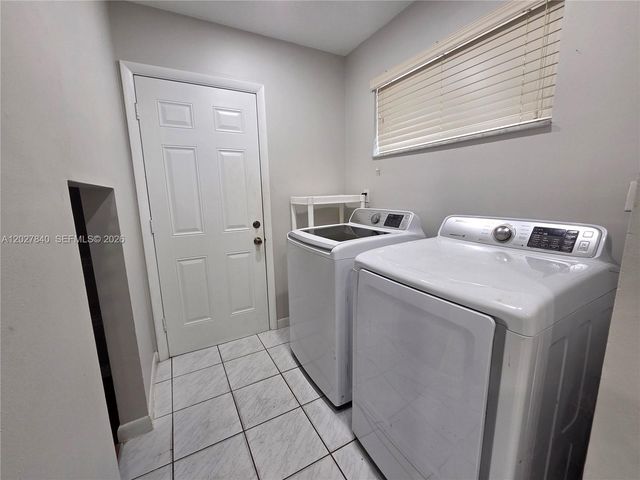 9837 NW 123rd Terrace, Hialeah Gardens, FL 33018
