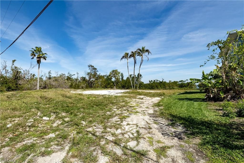 5966 Cove ST, ST. JAMES CITY, FL 33956 — photo 5
