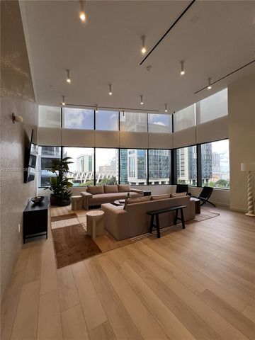 225 N Miami Avenue 1702, Miami, FL 33128