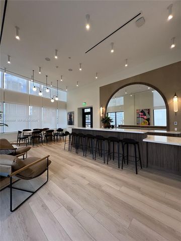 225 N Miami Avenue 1702, Miami, FL 33128