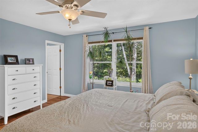 50 Autumn View Drive, Hendersonville, NC 28792