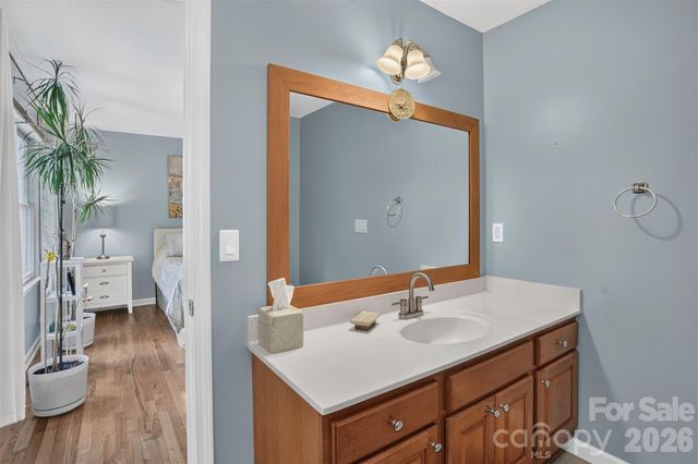 50 Autumn View Drive, Hendersonville, NC 28792