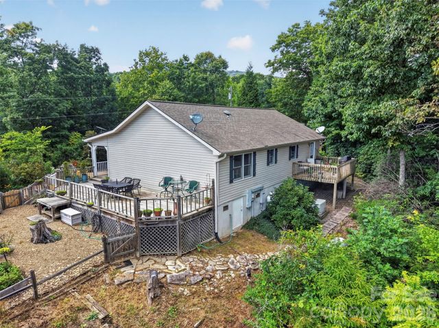 50 Autumn View Drive, Hendersonville, NC 28792