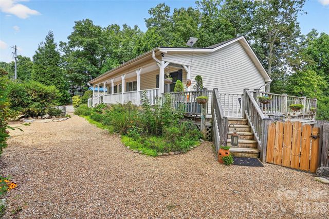 50 Autumn View Drive, Hendersonville, NC 28792