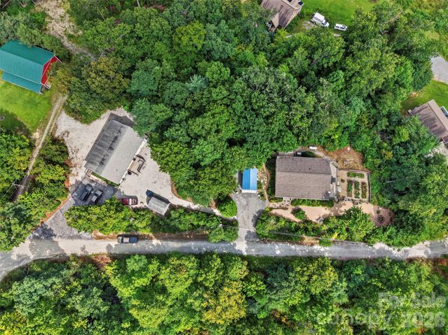 50 Autumn View Drive, Hendersonville, NC 28792