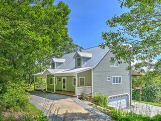 58 Randall Drive, Fairview, NC 28730