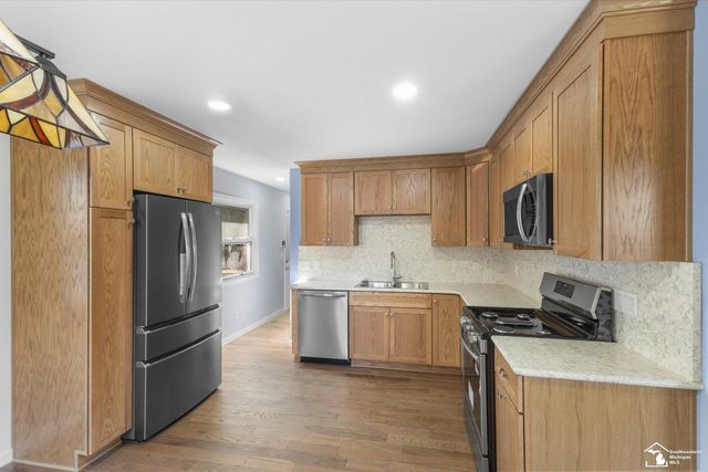 3835 Lois Drive, Lambertville, MI 48144