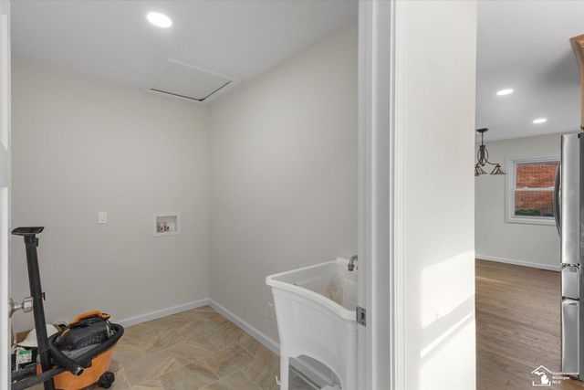 3835 Lois Drive, Lambertville, MI 48144