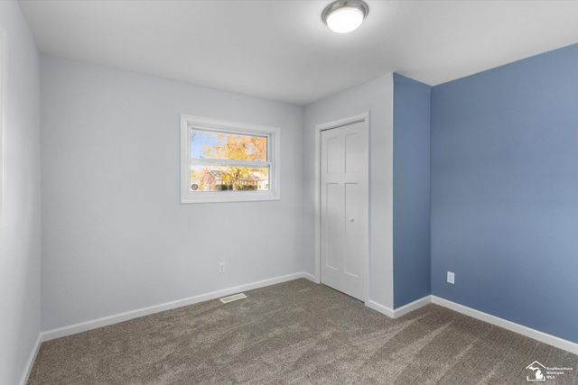 3835 Lois Drive, Lambertville, MI 48144