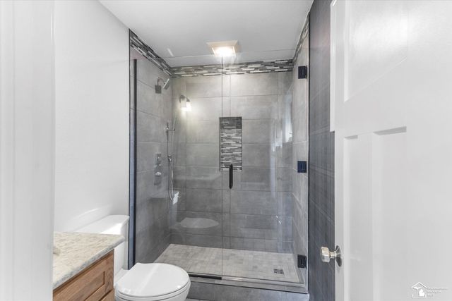 3835 Lois Drive, Lambertville, MI 48144