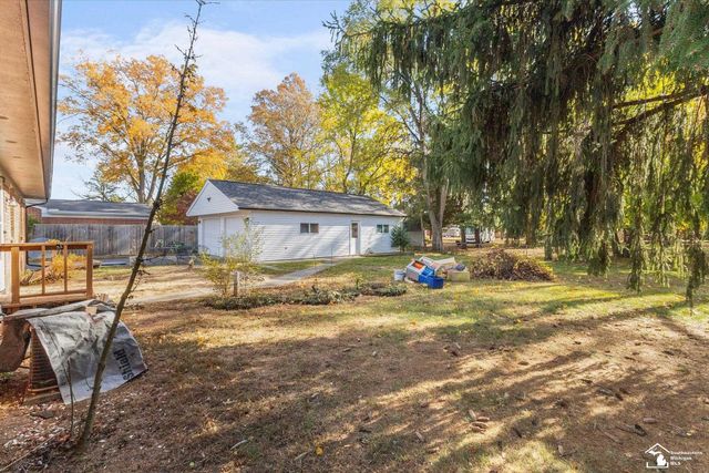 3835 Lois Drive, Lambertville, MI 48144