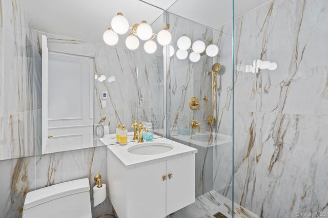 1805 215th Street 8M, Bayside, NY 11360