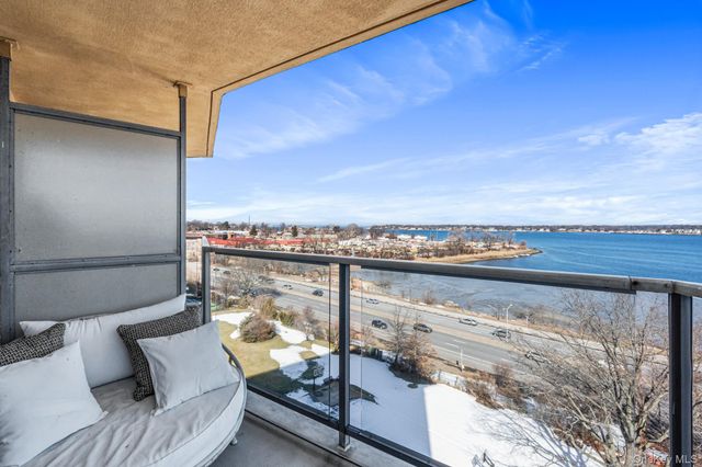 1805 215th Street 8M, Bayside, NY 11360