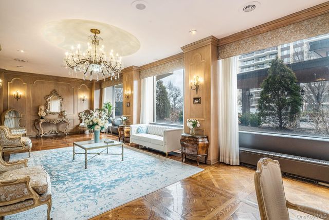 1805 215th Street 8M, Bayside, NY 11360