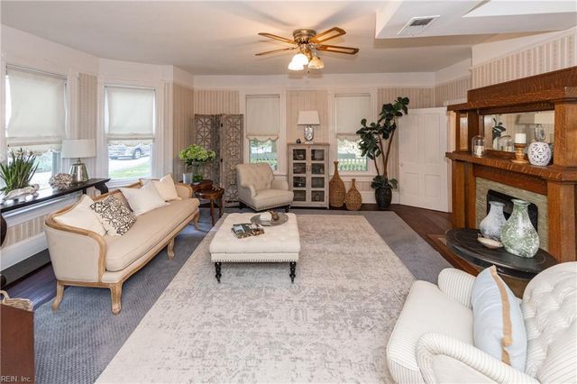 1330 Laurel CRES, Norfolk, VA 23505