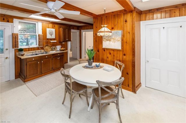 1330 Laurel CRES, Norfolk, VA 23505