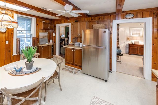 1330 Laurel CRES, Norfolk, VA 23505