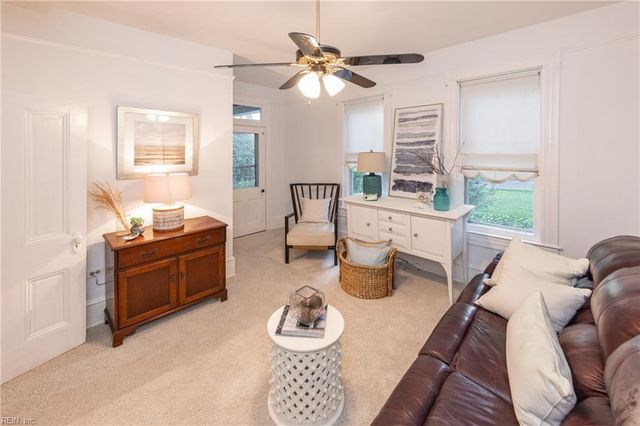 1330 Laurel CRES, Norfolk, VA 23505