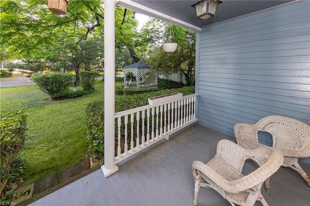 1330 Laurel CRES, Norfolk, VA 23505