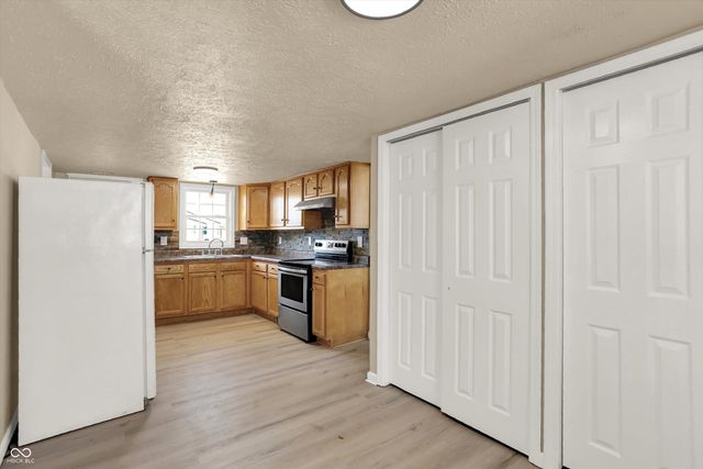 1079 S Crawford Street, Martinsville, IN 46151