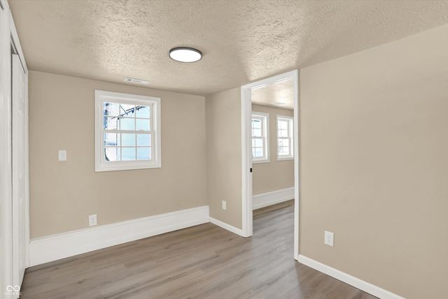 1079 S Crawford Street, Martinsville, IN 46151