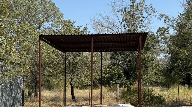 278 County Road 6767, Natalia, TX 78059