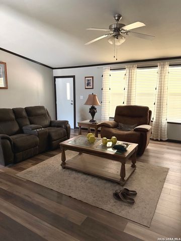 278 County Road 6767, Natalia, TX 78059