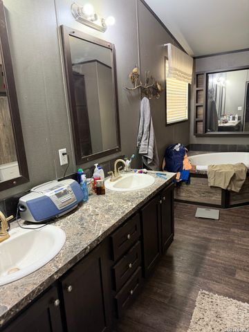 278 County Road 6767, Natalia, TX 78059
