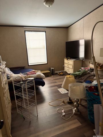 278 County Road 6767, Natalia, TX 78059