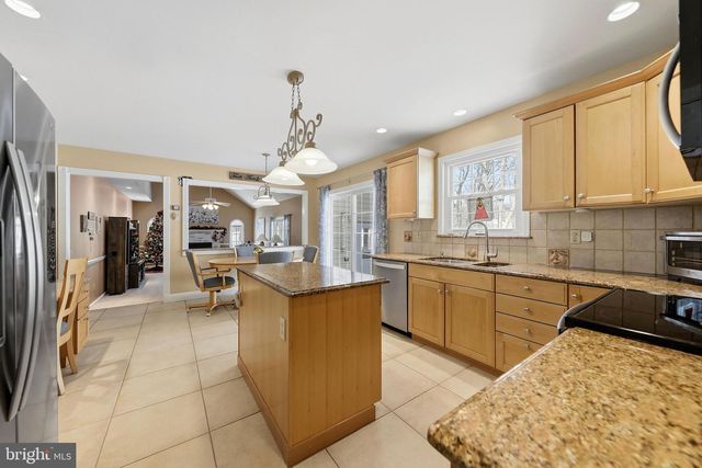 2 PACKENAH TRL, Shamong, NJ 08088