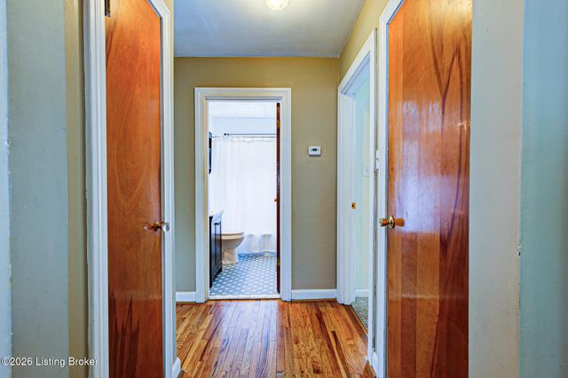3008 Louisa Ave, Louisville, KY 40217