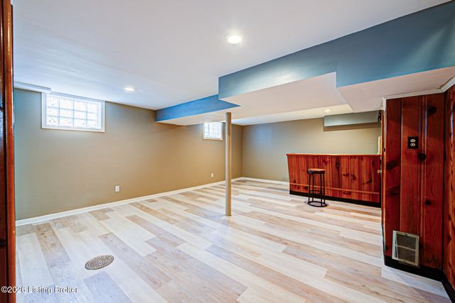 3008 Louisa Ave, Louisville, KY 40217
