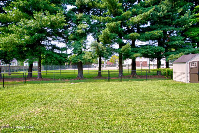 3008 Louisa Ave, Louisville, KY 40217