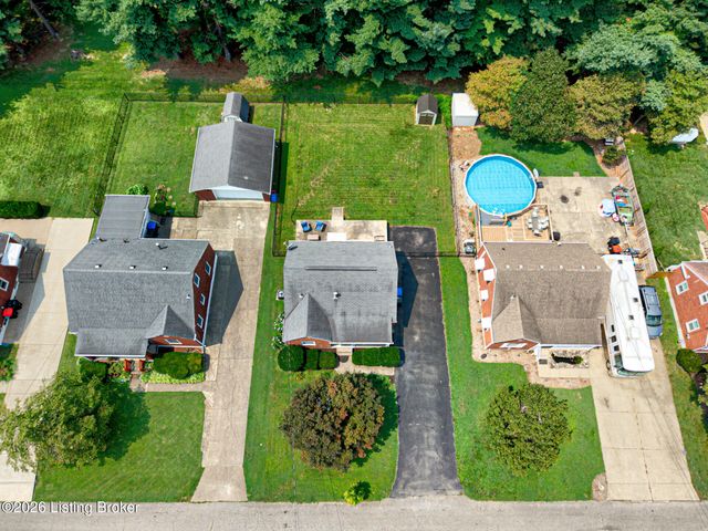 3008 Louisa Ave, Louisville, KY 40217