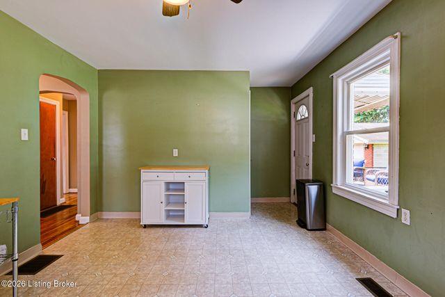 3008 Louisa Ave, Louisville, KY 40217