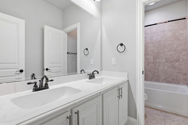 4500 Stillhouse Hollow Lane, Denton, TX 76226