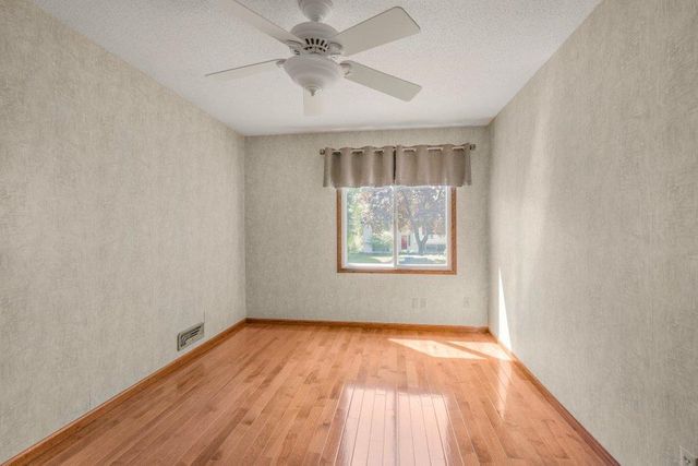 1375 Balsam Street E, Eagan, MN 55123