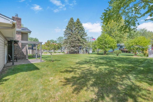1375 Balsam Street E, Eagan, MN 55123