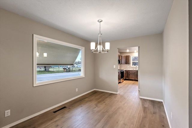 1305 S Bowdish Rd, Spokane Valley, WA 99212