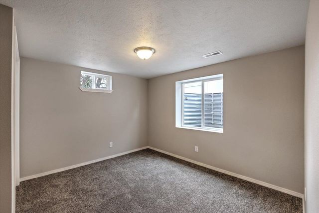 1305 S Bowdish Rd, Spokane Valley, WA 99212