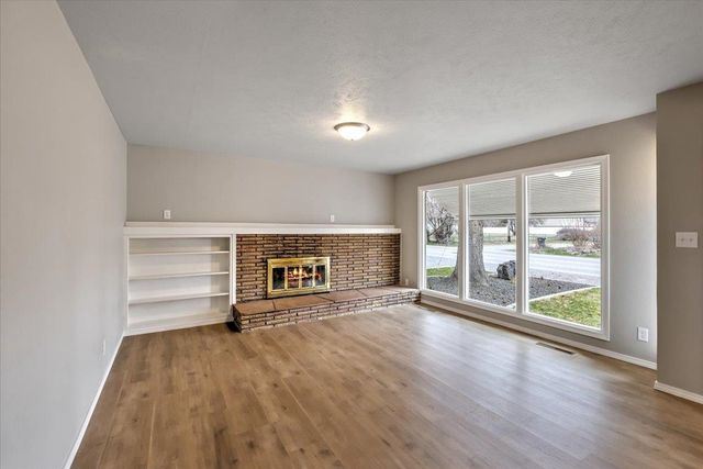 1305 S Bowdish Rd, Spokane Valley, WA 99212