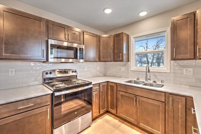 1305 S Bowdish Rd, Spokane Valley, WA 99212