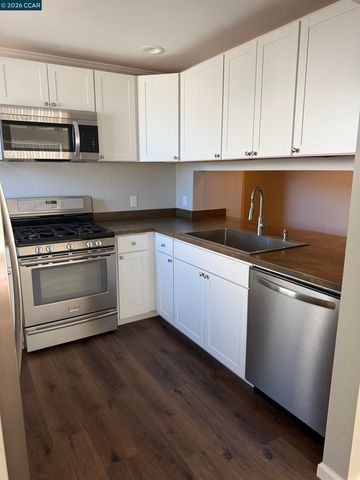 251 Arthur Rd, Martinez, CA 94553