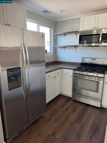 251 Arthur Rd, Martinez, CA 94553